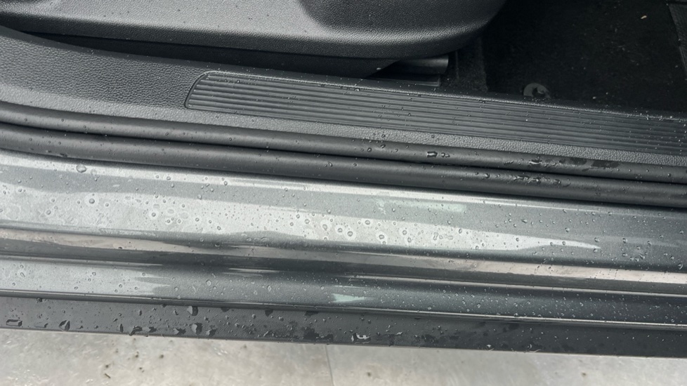 Used Volkswagen T-Roc 2025 for sale - 76872251: Photo 40