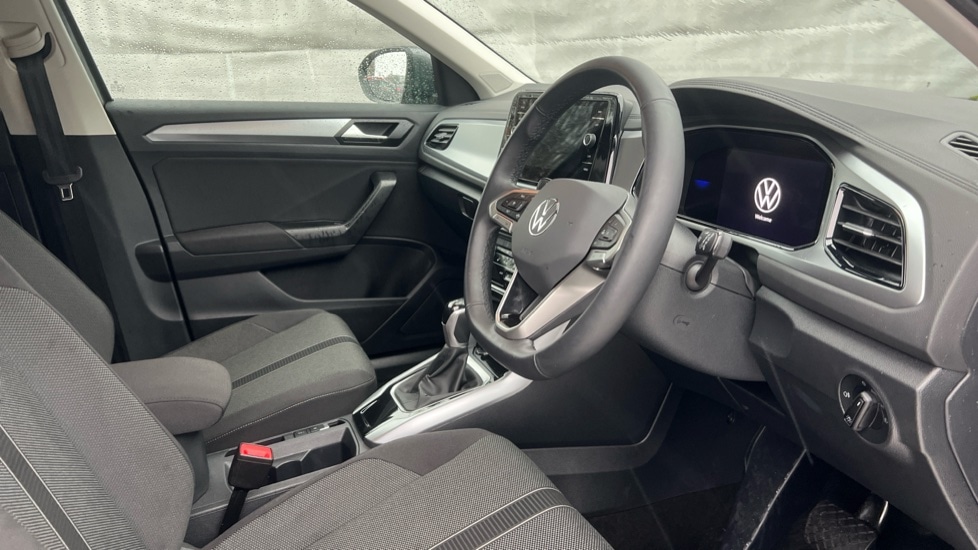 Used Volkswagen T-Roc 2025 for sale - 76872251: Photo 5