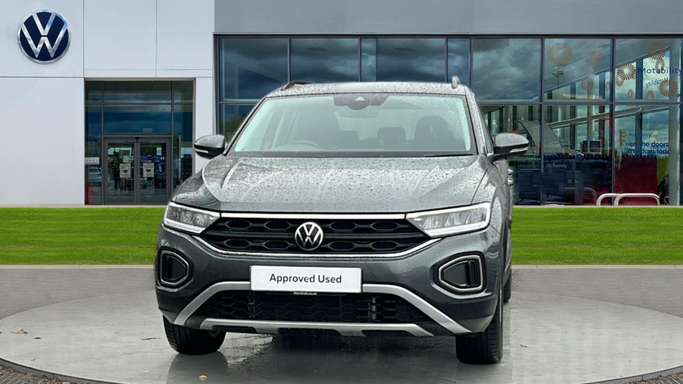 Used Volkswagen T-Roc 2025 for sale - 76872251: Photo 9