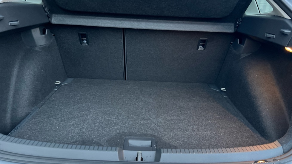 Used Volkswagen Taigo 2025 for sale - 76870728: Photo 15