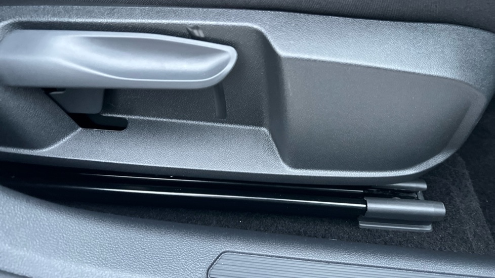 Used Volkswagen Taigo 2025 for sale - 76870728: Photo 39