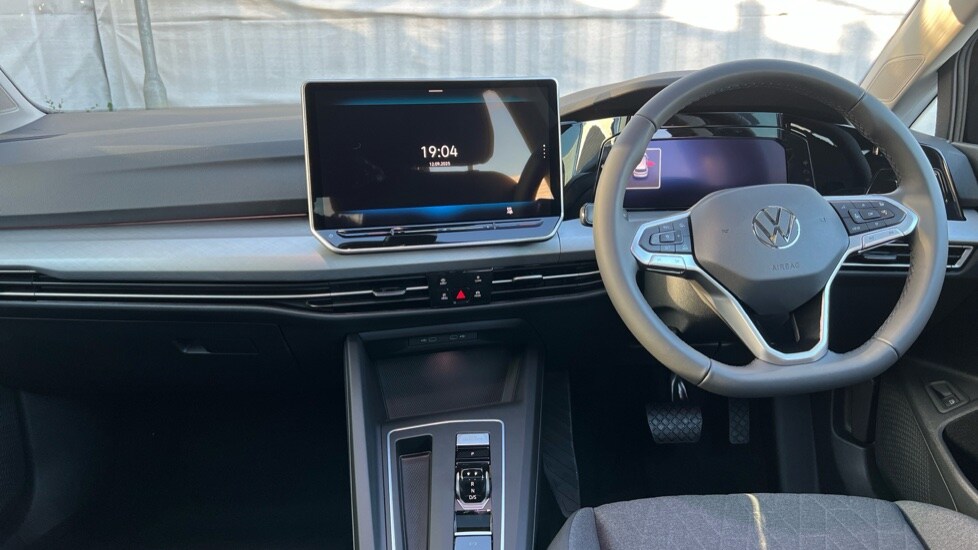 Used Volkswagen Golf 2025 for sale - 76870383: Photo 11