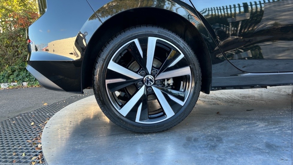 Used Volkswagen Golf 2025 for sale - 76870383: Photo 18