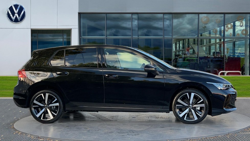 Used Volkswagen Golf 2025 for sale - 76870383: Photo 4