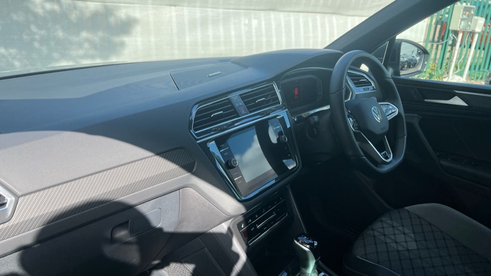 Used Volkswagen Tiguan 2023 for sale - 76037607: Photo 2