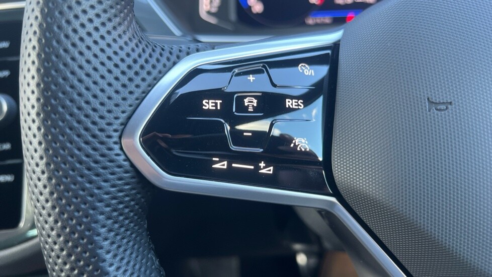 Used Volkswagen Tiguan 2023 for sale - 76037607: Photo 30