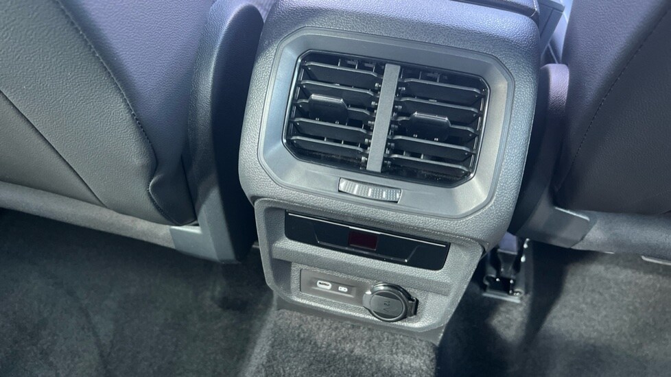 Used Volkswagen Tiguan 2023 for sale - 76037607: Photo 34