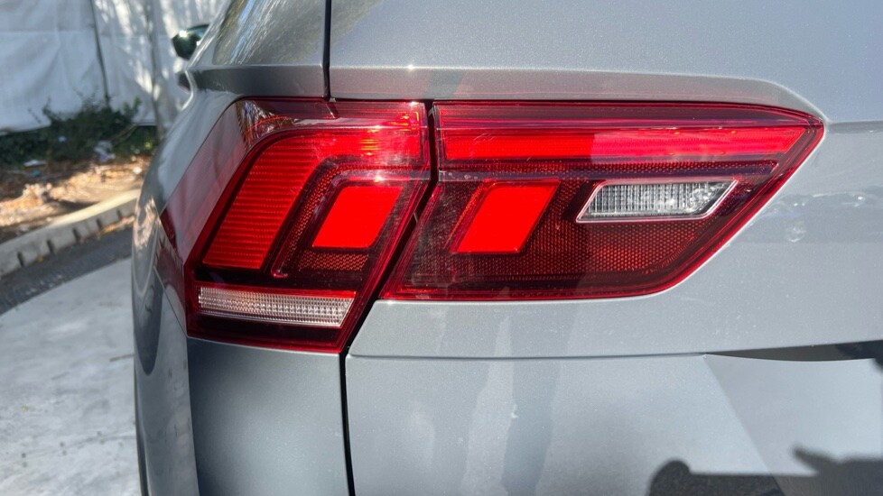 Used Volkswagen Tiguan 2023 for sale - 76037607: Photo 49