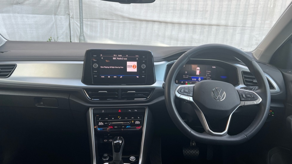 Used Volkswagen T-Roc 2025 for sale - 76871131: Photo 27