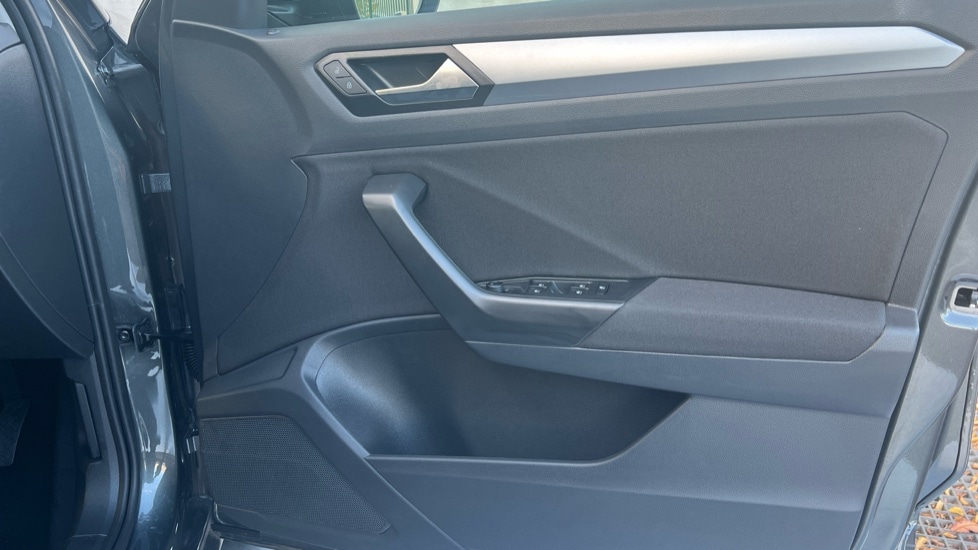 Used Volkswagen T-Roc 2025 for sale - 76871131: Photo 37