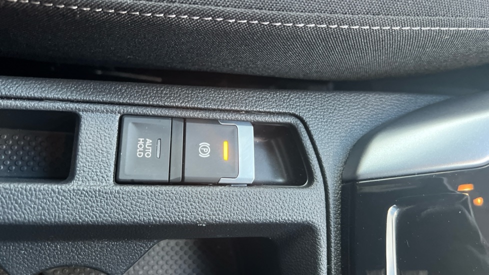 Used Volkswagen T-Roc 2025 for sale - 76871131: Photo 51