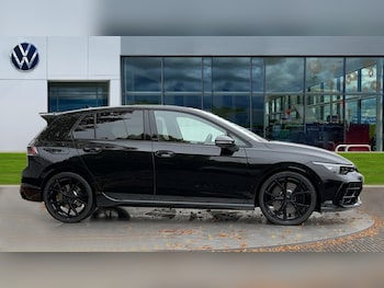 Used Volkswagen Golf 2025 for sale - 76999399: Photo