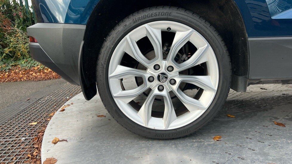 Used Skoda Karoq 2021 for sale - 76870335: Photo 19