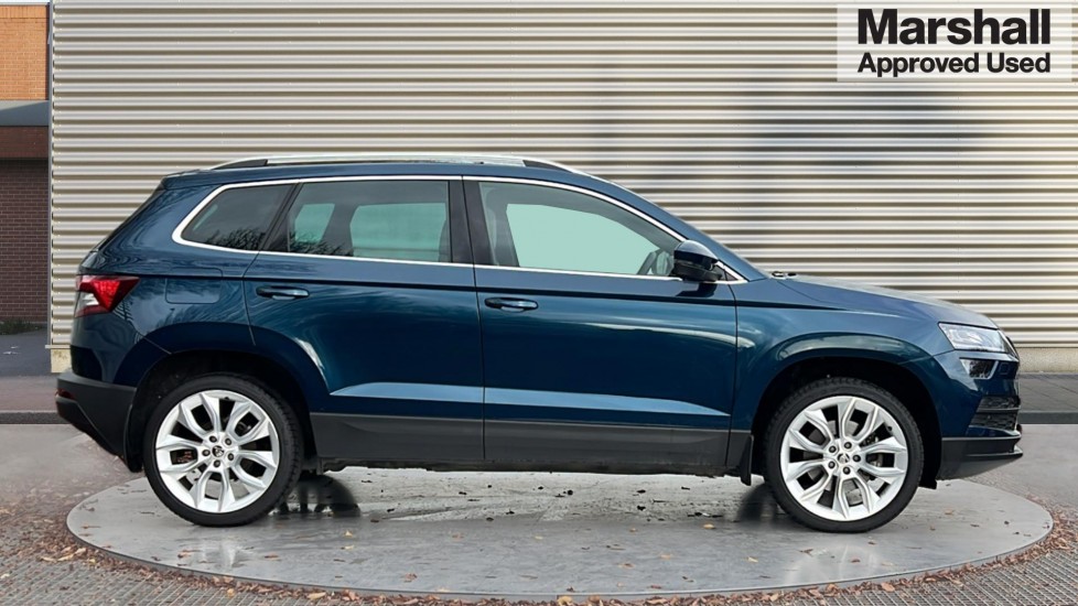 Used Skoda Karoq 2021 for sale - 76870335: Photo 2