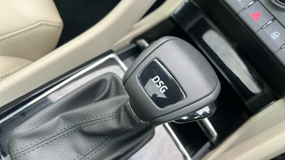 Used Skoda Karoq 2021 for sale - 76870335: Photo 29