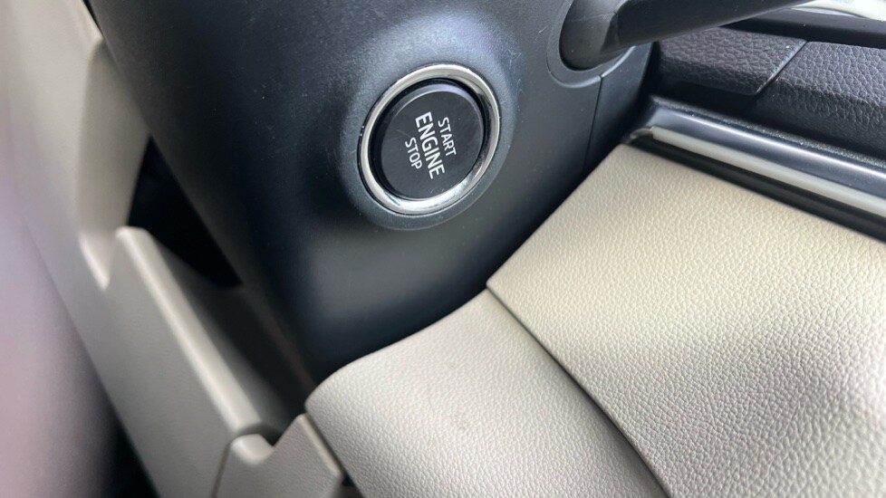 Used Skoda Karoq 2021 for sale - 76870335: Photo 52