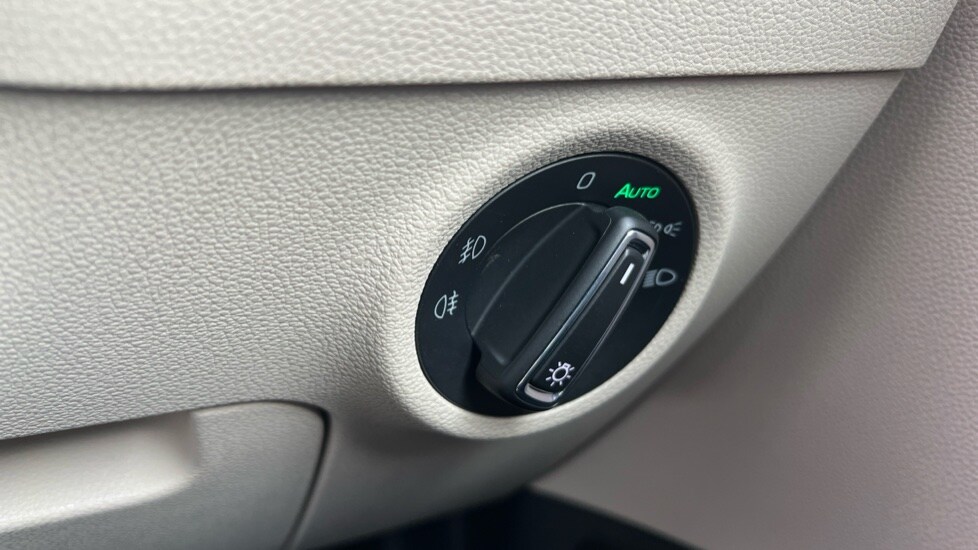 Used Skoda Karoq 2021 for sale - 76870335: Photo 53