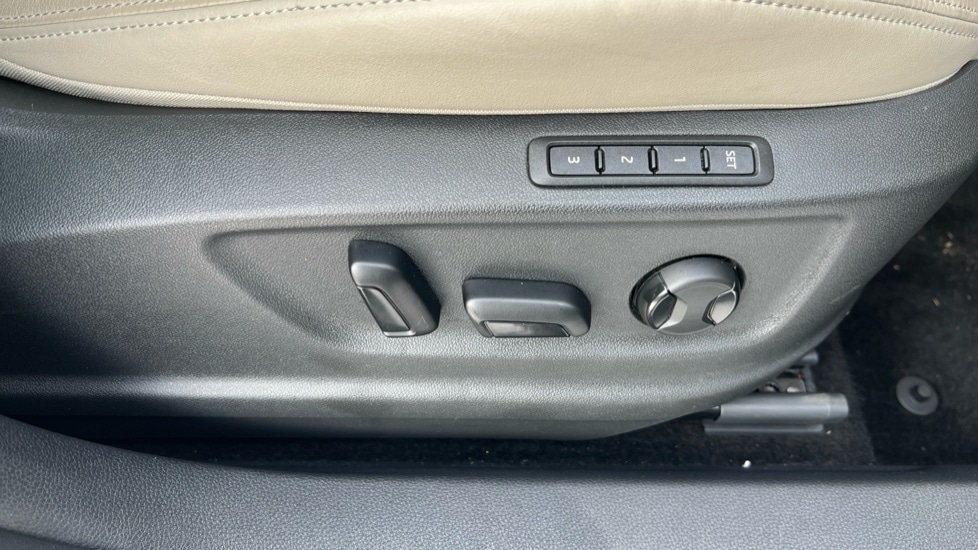 Used Skoda Karoq 2021 for sale - 76870335: Photo 55