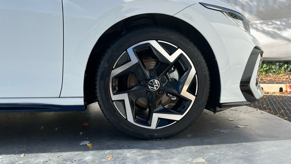 Used Volkswagen Golf 2025 for sale - 76154880: Photo 20