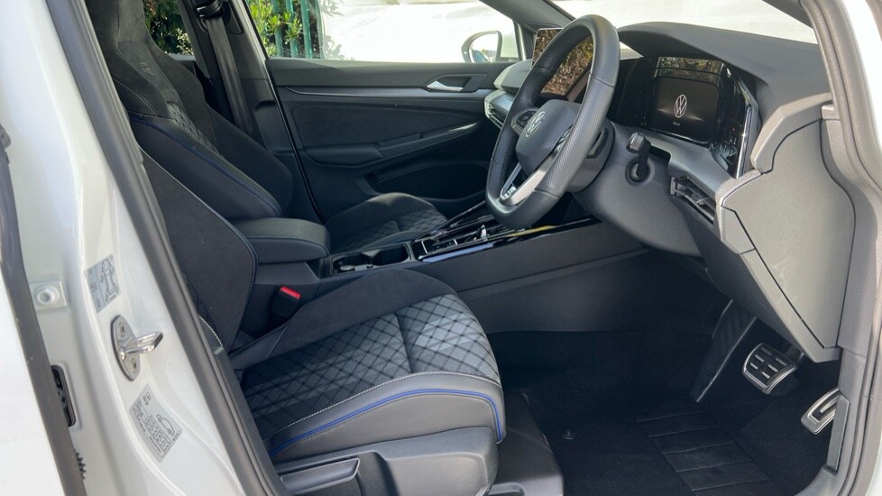 Used Volkswagen Golf 2025 for sale - 76154880: Photo 26