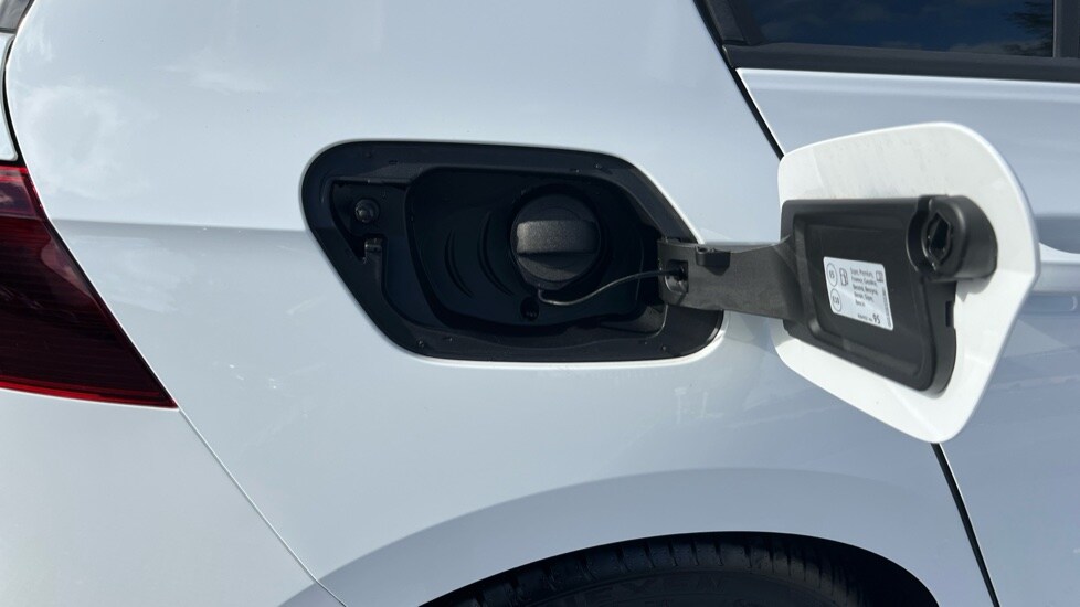 Used Volkswagen Golf 2025 for sale - 76154880: Photo 29