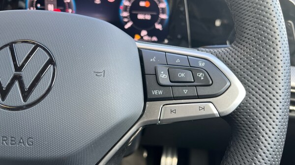 Used Volkswagen Golf 2025 for sale - 76154880: Photo 31