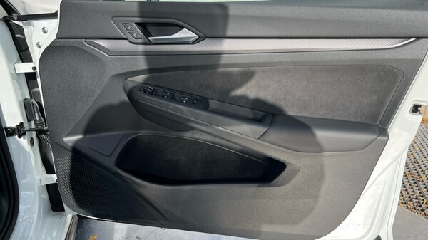 Used Volkswagen Golf 2025 for sale - 76154880: Photo 37