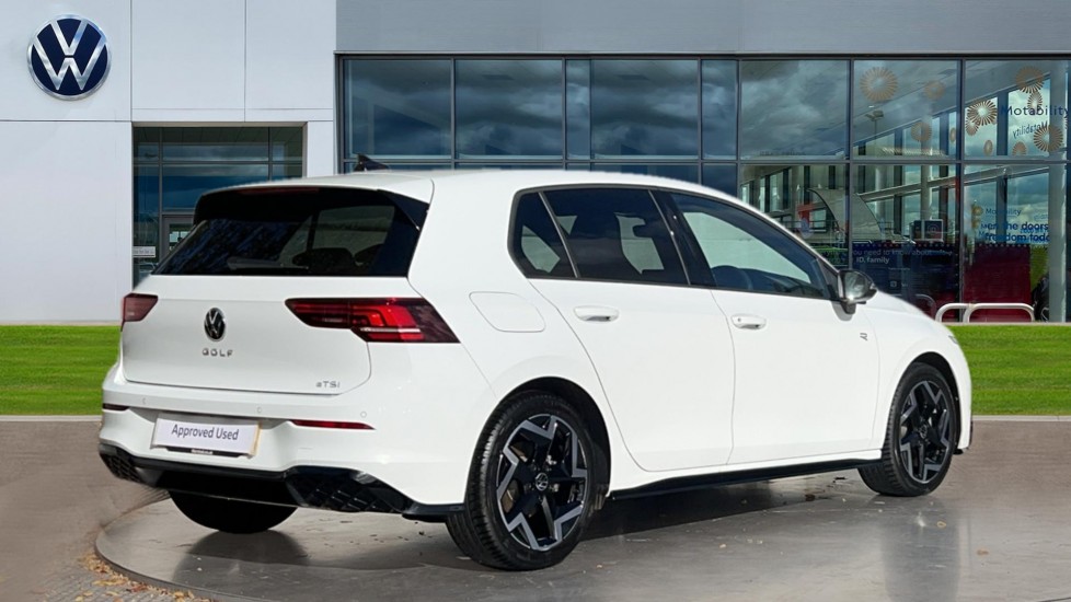 Used Volkswagen Golf 2025 for sale - 76154880: Photo 7