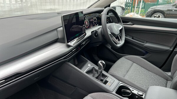 Used Volkswagen Golf 2025 for sale - 76033562: Photo 2