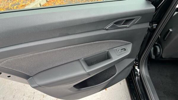 Used Volkswagen Golf 2025 for sale - 76033562: Photo 41