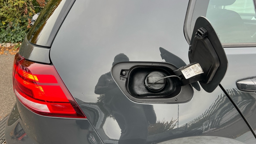 Used Volkswagen Golf 2020 for sale - 76937540: Photo 29