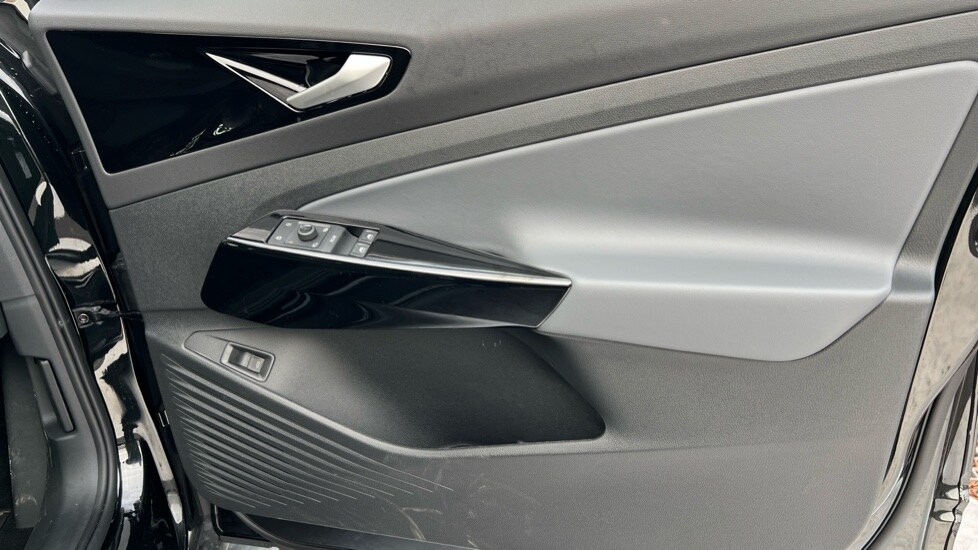 Used Volkswagen ID.4 2025 for sale - 76872875: Photo 37