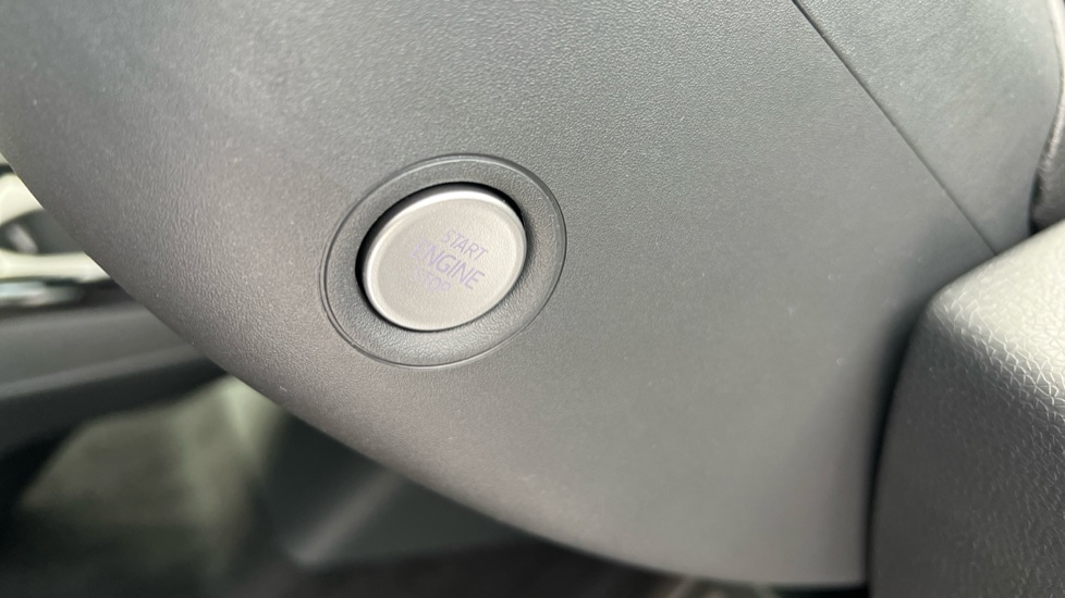 Used Volkswagen ID.4 2025 for sale - 76872875: Photo 48