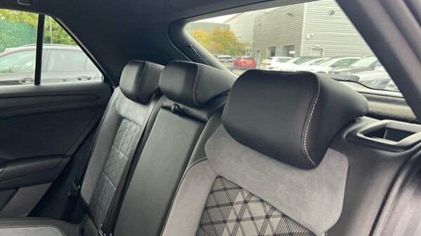 Used Volkswagen T-Roc 2023 for sale - 76112314: Photo 14