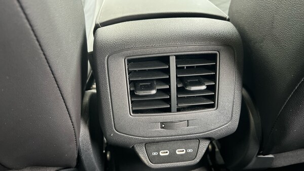 Used Volkswagen T-Roc 2023 for sale - 76112314: Photo 34