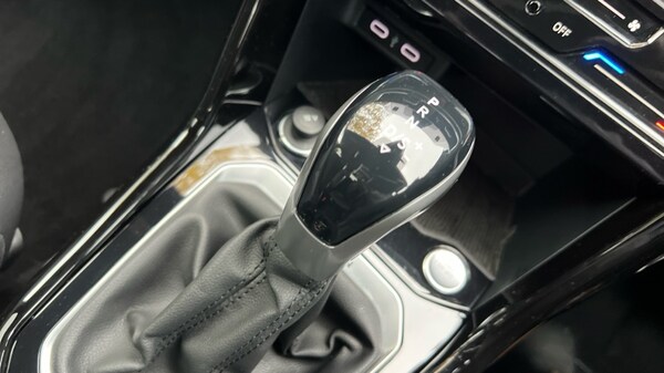 Used Volkswagen T-Roc 2023 for sale - 76112314: Photo 36