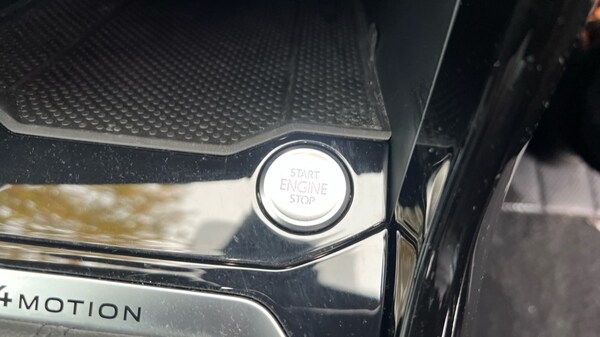 Used Volkswagen T-Roc 2023 for sale - 76112314: Photo 50