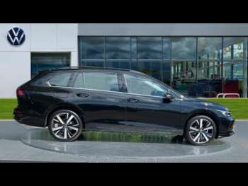 Used Volkswagen Golf 2024 for sale - 75333345: Photo