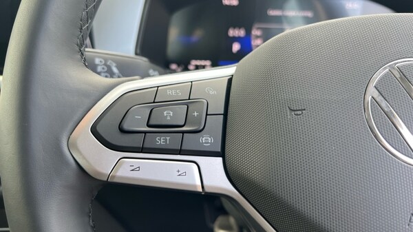Used Volkswagen T-Roc 2025 for sale - 75660211: Photo 30