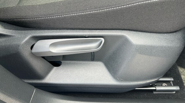 Used Volkswagen T-Roc 2025 for sale - 75660211: Photo 39