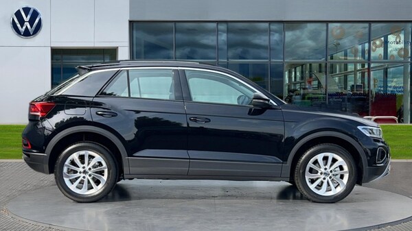 Used Volkswagen T-Roc 2025 for sale - 75660211: Photo 4