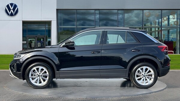 Used Volkswagen T-Roc 2025 for sale - 75660211: Photo 8