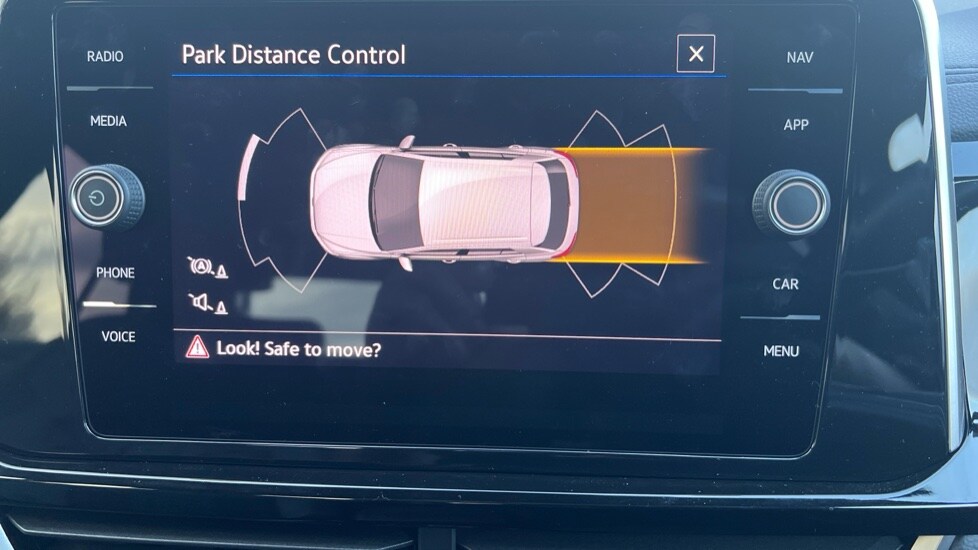 Used Volkswagen T-Roc 2023 for sale - 76501589: Photo 22