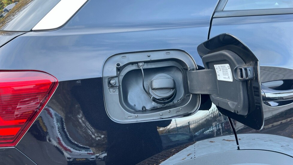 Used Volkswagen T-Roc 2023 for sale - 76501589: Photo 29