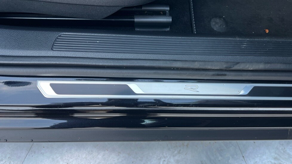 Used Volkswagen T-Roc 2023 for sale - 76501589: Photo 40