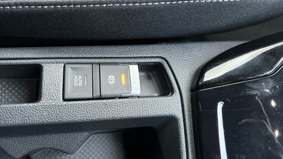 Used Volkswagen T-Roc 2023 for sale - 76501589: Photo 50