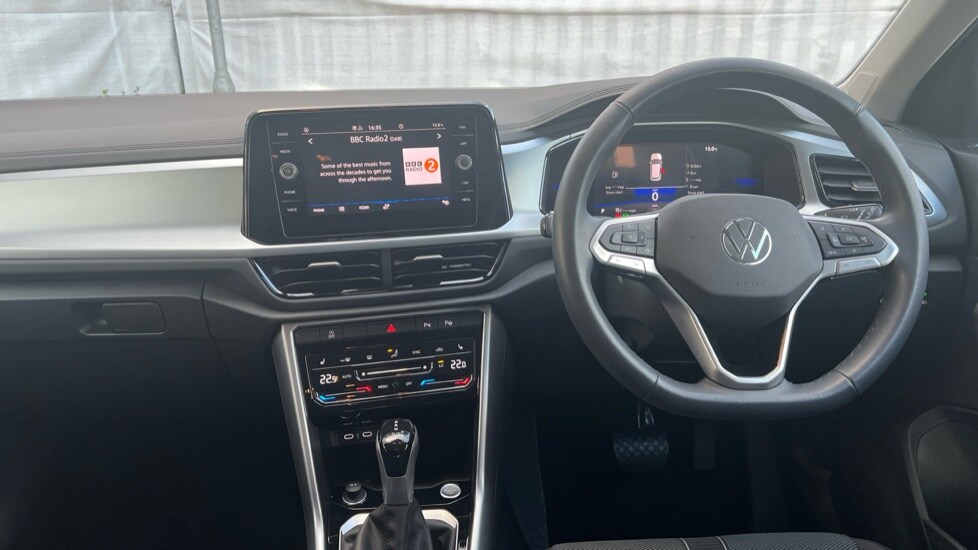 Used Volkswagen T-Roc 2025 for sale - 76176378: Photo 11