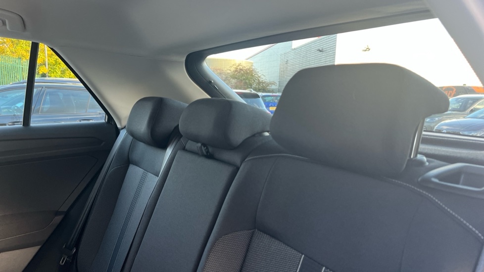 Used Volkswagen T-Roc 2025 for sale - 76176378: Photo 14