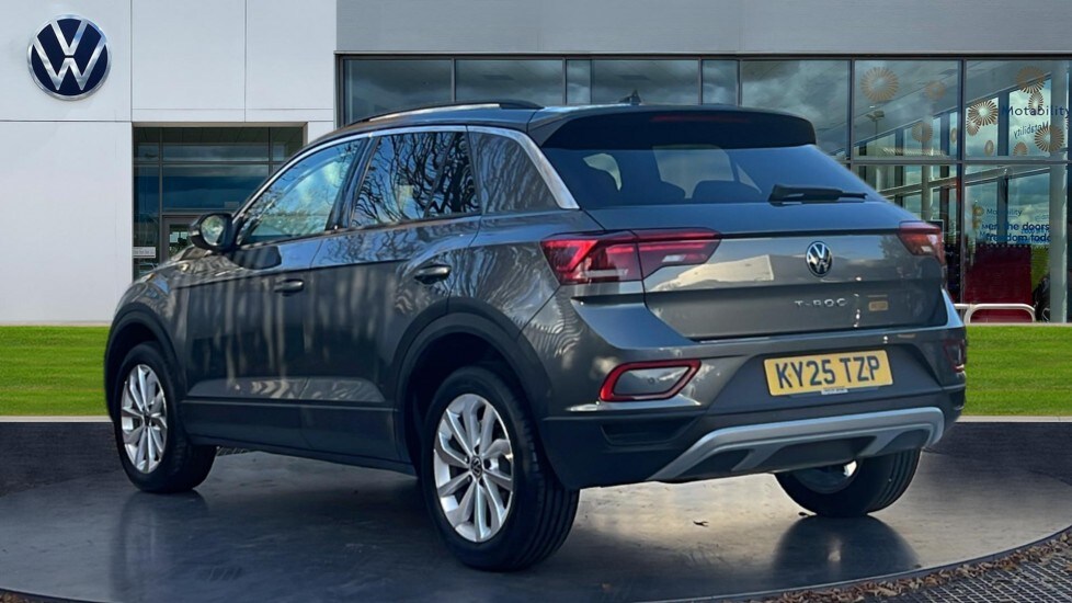Used Volkswagen T-Roc 2025 for sale - 76176378: Photo 3