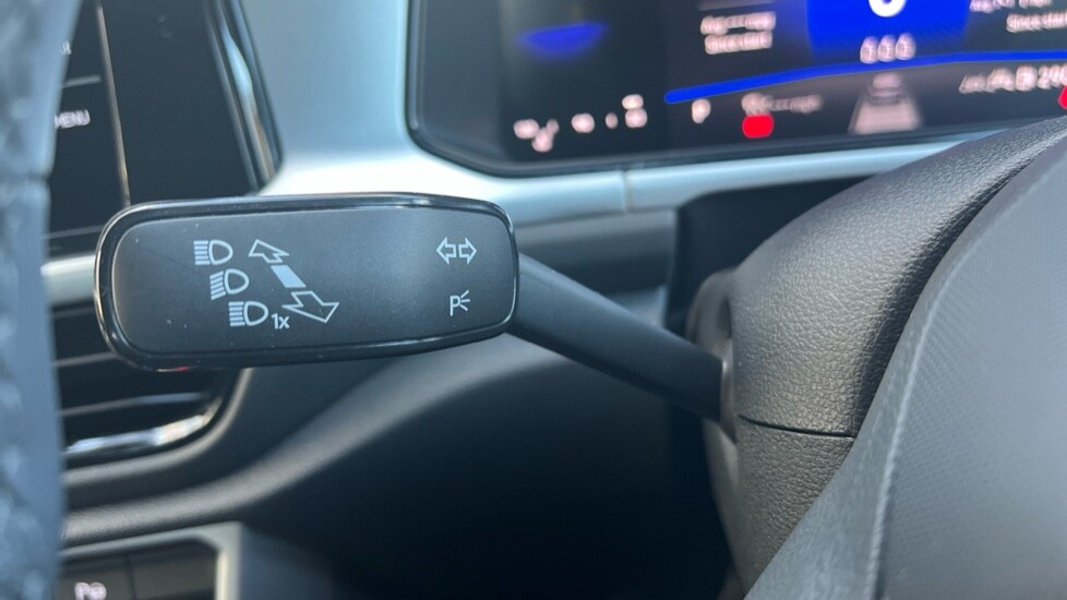 Used Volkswagen T-Roc 2025 for sale - 76176378: Photo 33